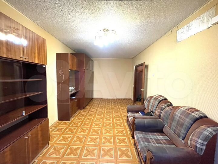 2-к. квартира, 50 м², 9/10 эт.