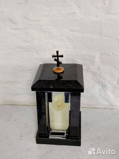 Вазы из гранита, лампады, ангелы