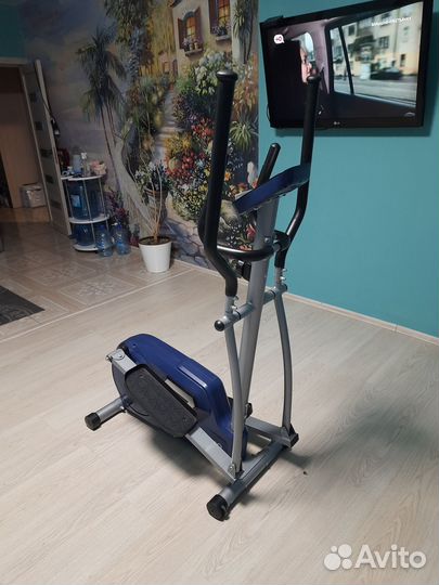 Эллиптический тренажер Torneo C-320 Festa