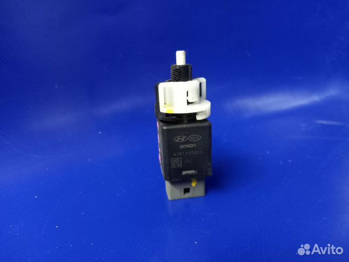 Датчик включения стопсигнала Kia Rio III (2011—201