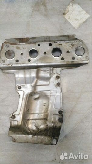 Кожух выпускного коллектора Citroen C4 2 1.6 VTI