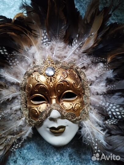 Маска пано фарфоровая навесная гипсовая