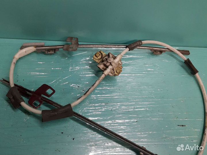 Передний правый стеклоподъёмник Skoda Felicia