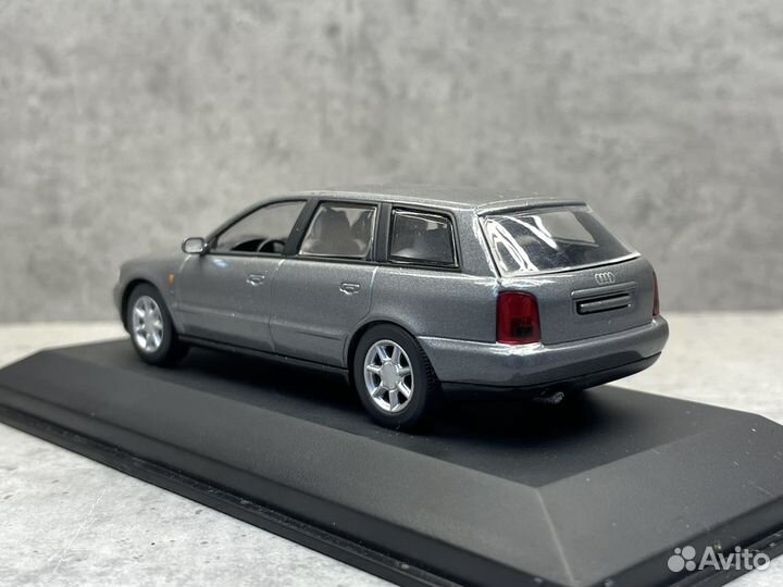 Коллекционная модель Audi A4 B6 Minichamps 1:43