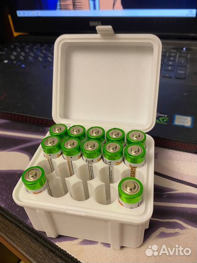 Бокс с крышкой для батареек