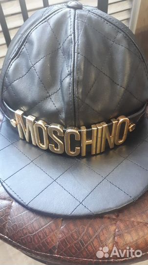 Кепка кожаная женская