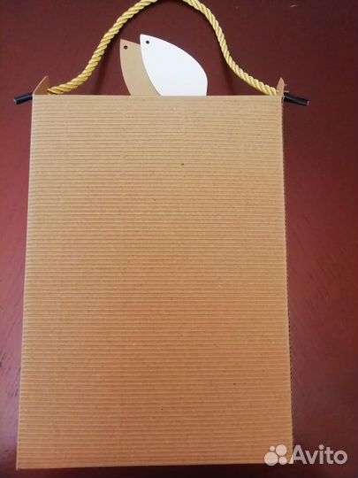 Коробка подарочная складная