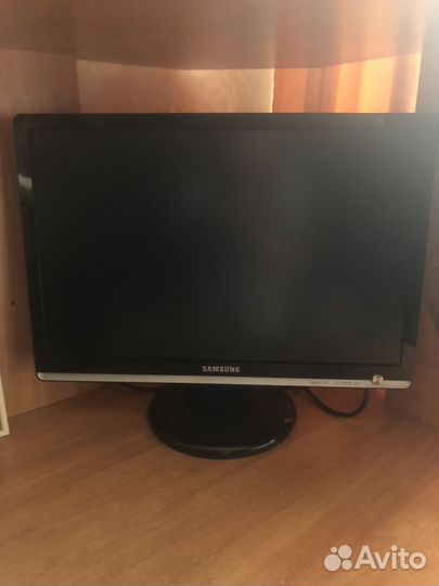 Монитор samsung