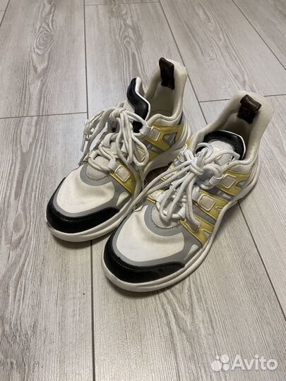 Кроссовки женские 36 размер