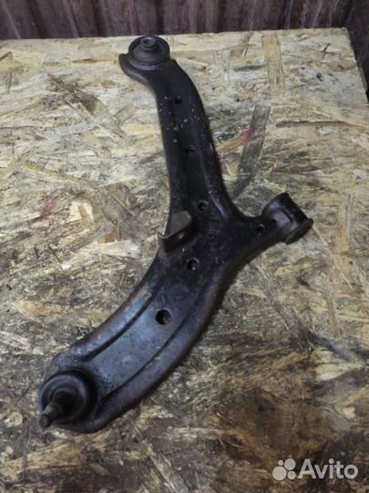 Рычаг подвески передний левый Hyundai Accent G4EC