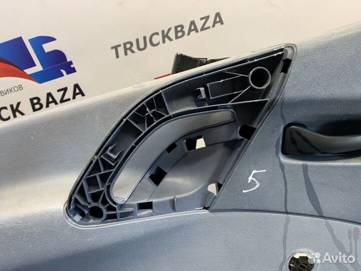 Обшивка двери левой Mercedes-Benz Atego