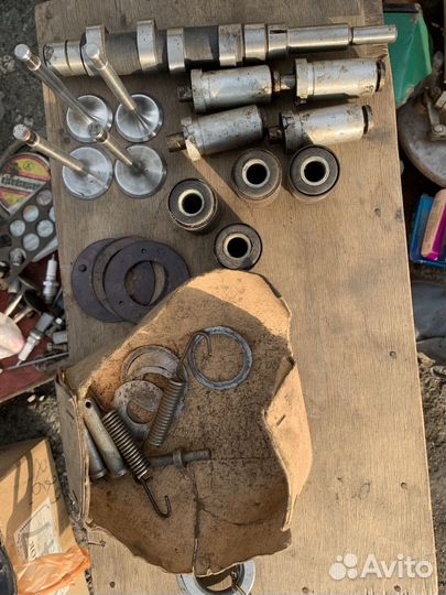 Новые запчасти мотоцикла Урал