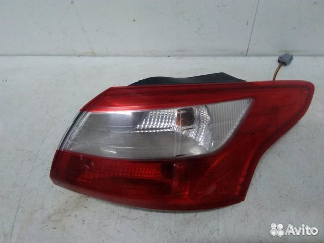Фонарь задний наружный правый для Ford Focus 3
