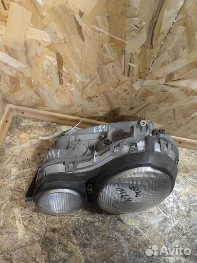 Фара Левая Мерседес E210 W210 бу Оригинал Хелла