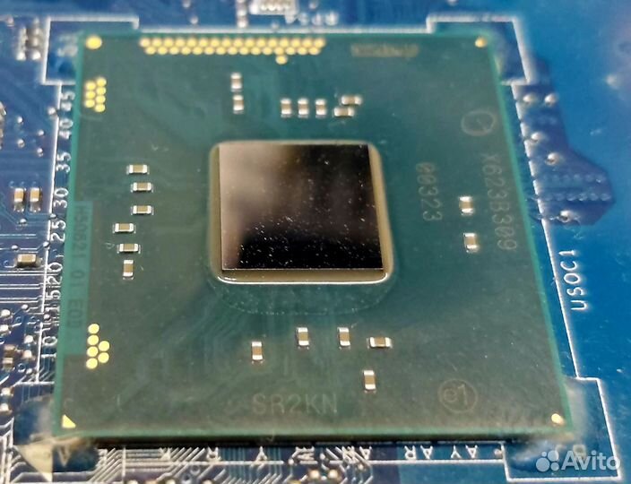 Материнская плата LA-D702P