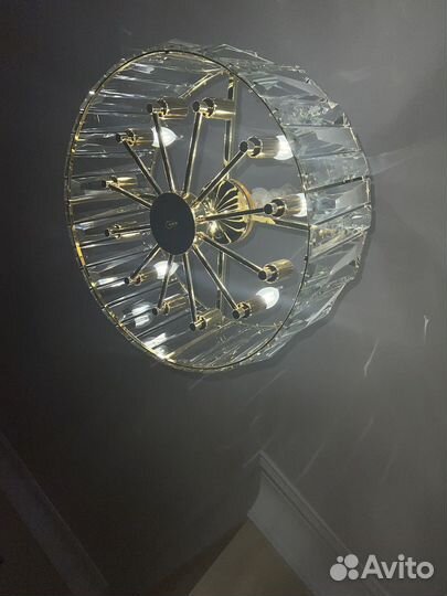 Люстра хрустальная современная