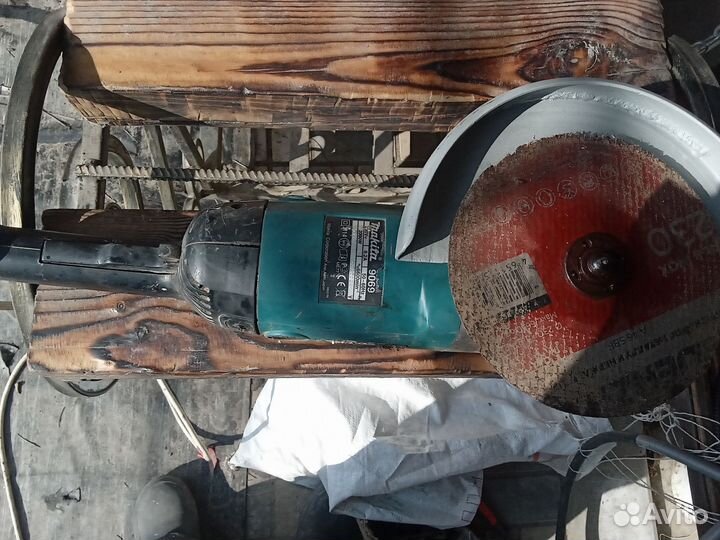 Отрезная пила по металлу бу makita