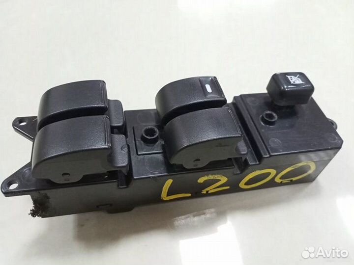 Блок управления стеклоподъемниками Mitsubishi L200