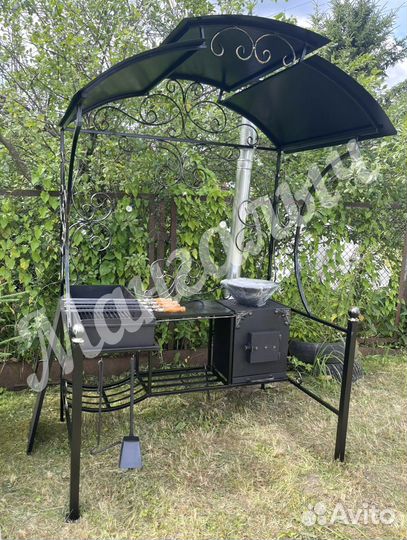 Мангал с крышей