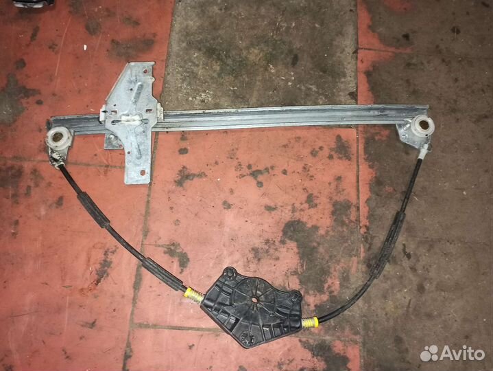 Стеклоподъемник электрический Peugeot 307