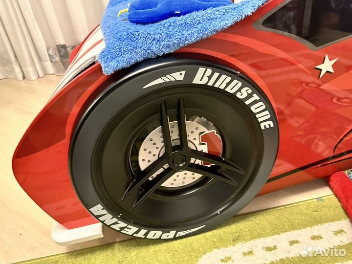 Детская кровать машинка с матрасом