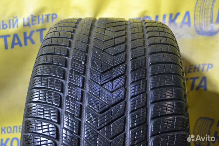 Pirelli Scorpion Winter 305/35 R21