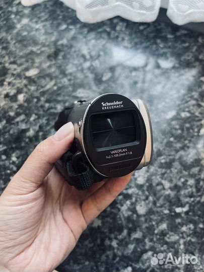 Видеокамера Samsung Hyper DIS 65X Intelli-Zoom