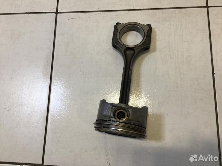 Поршень с шатуном Kia Sportage 3 SL