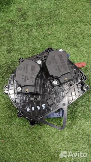 Моторчик заслонки печки Land Rover Freelander 2 2