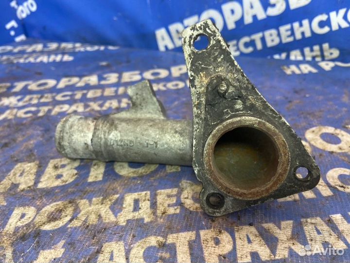 Фланец системы охлаждения. Ford Transit