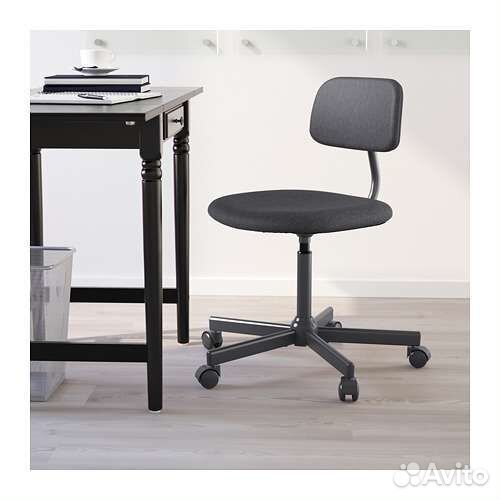 Компьютерное кресло IKEA Блекбергет новое