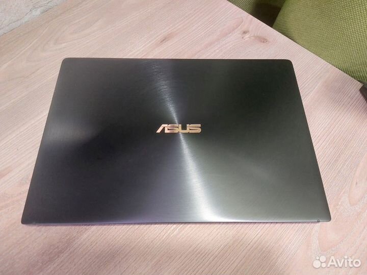 Asus Zenbook Pro 14