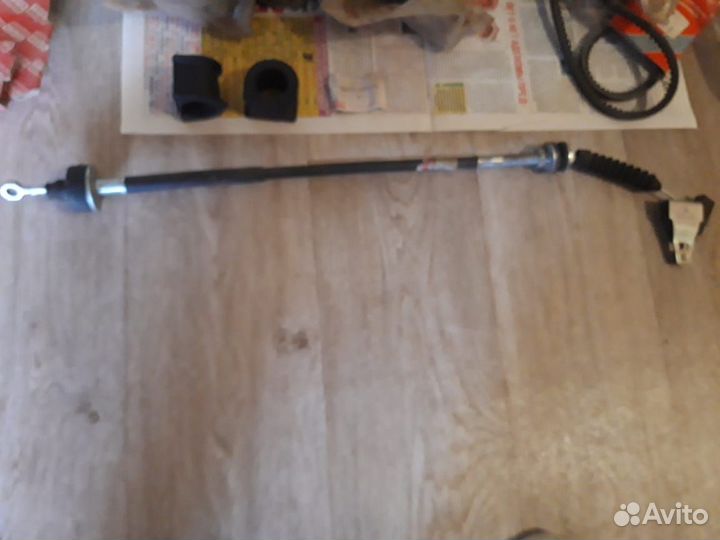 Трос ручника Тойота Ленд Крузер 80