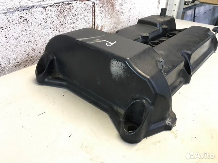 Клапанная крышка Mazda Mpv 1999-2006