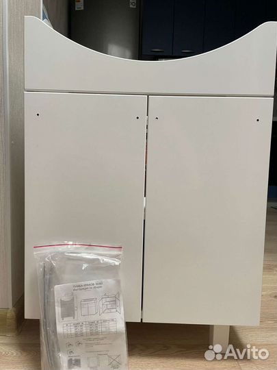 Тумба в ванну