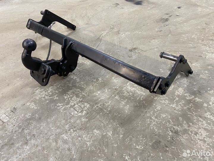 Фаркоп на renault duster