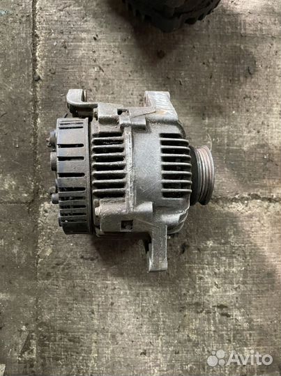 Генератор Renault Scenic 1996-1999 1.4 1.6 valeo