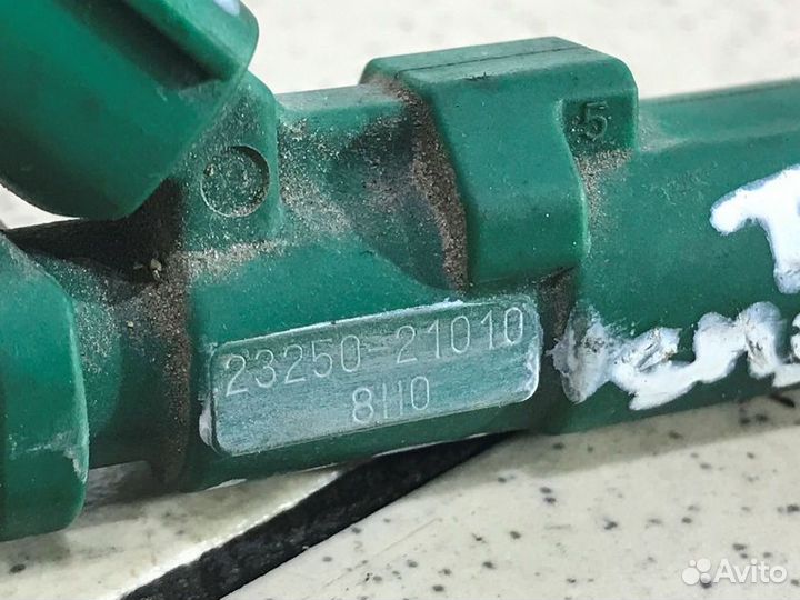 Топливная форсунка 2325021010
