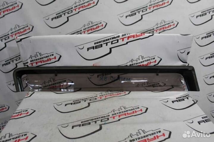 Ветровик toyota alphard ANH10W ANH15W ATH10W MNH10