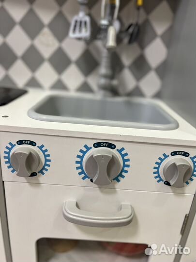 Детская игровая кухня деревянная