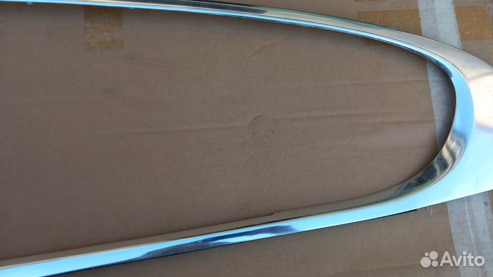 Jaguar XF 2007-2015 молдинг на заднюю левую дверь