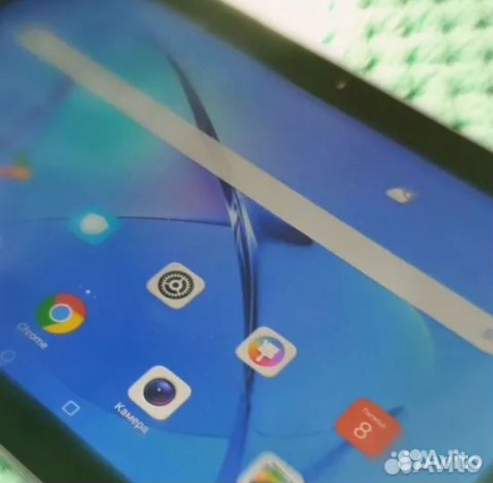 Продам планшет (уезжаю)