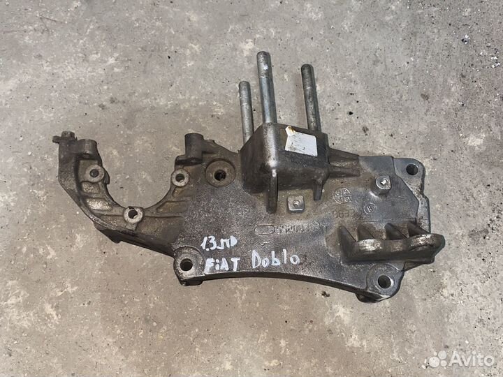 Кранштейн двигателя Fiat Doblo 1.3 дизель