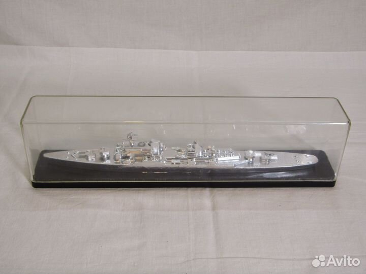 Макет Военного Корабля в футляре №10558