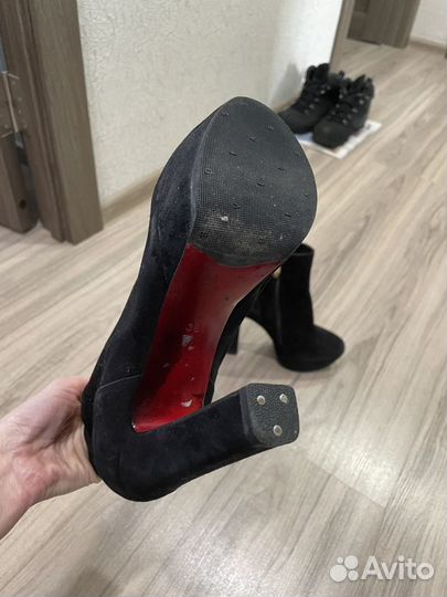 Ботинки женские