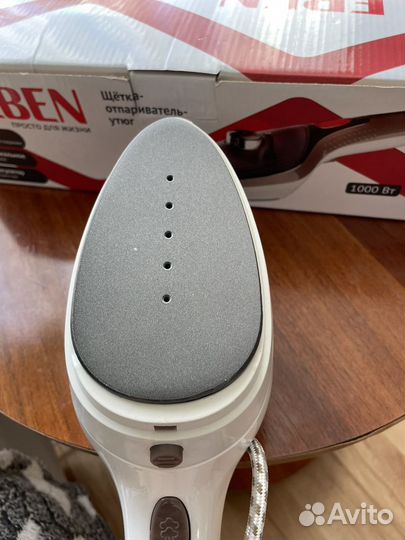 Утюг с отпаривателем