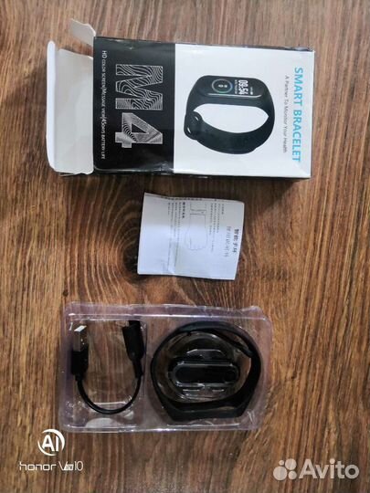 Фитнес браслет M4