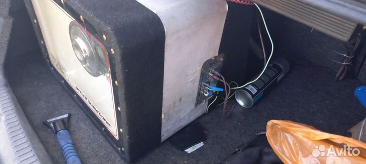 Активный сабвуфер