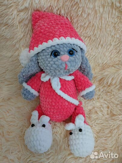 Игрушка Зайка в пижамке ручной работы