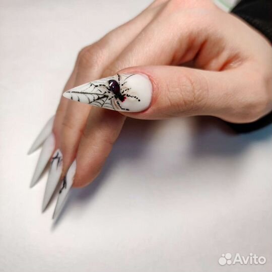 Наращивание ногтей